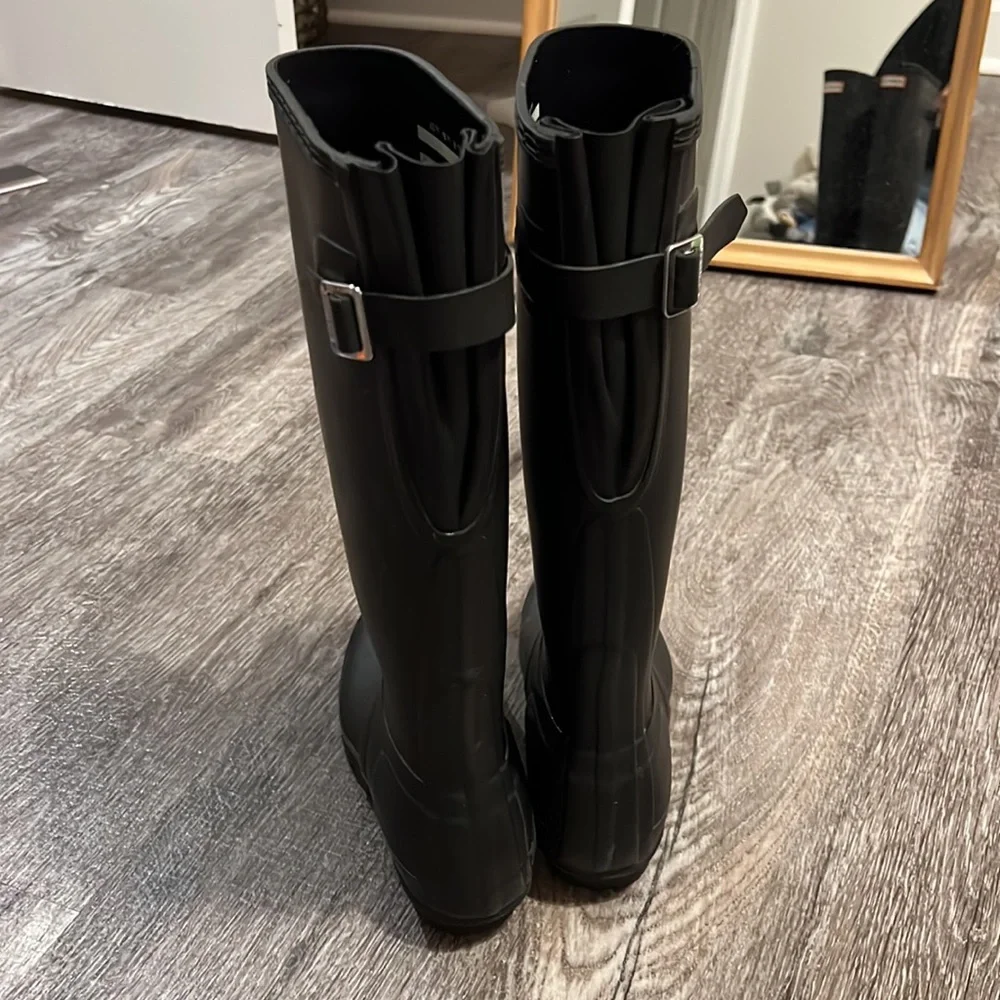 Hunter boot. - Picture 5 of 6